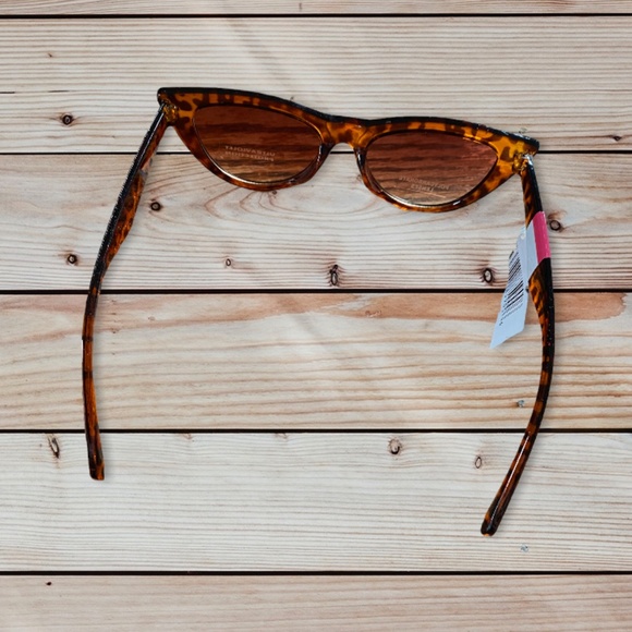 Vintage style cat eye sunglasses - Picture 5 of 5